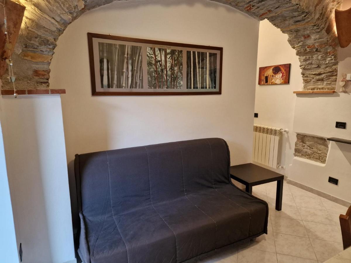 Casa Romantica Tra Liguria E Toscana Ortonovo Bagian luar foto