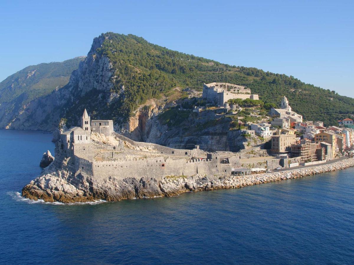 Casa Romantica Tra Liguria E Toscana Ortonovo Bagian luar foto